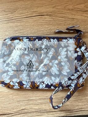 Vera Bradley Clear Floral Wristlet - Navy, White & Gold